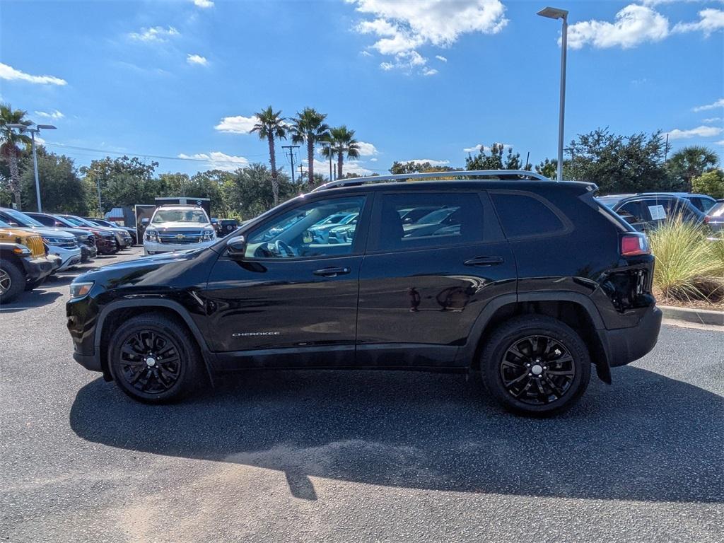 used 2020 Jeep Cherokee car, priced at $15,291