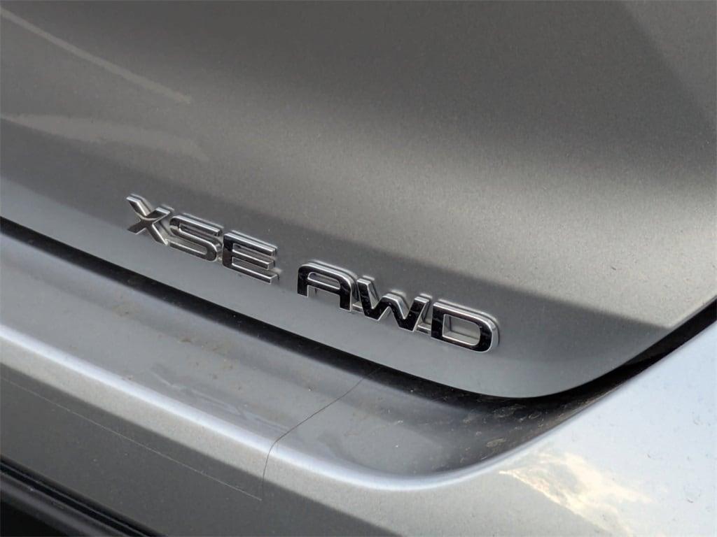 used 2022 Toyota Highlander car, priced at $40,831