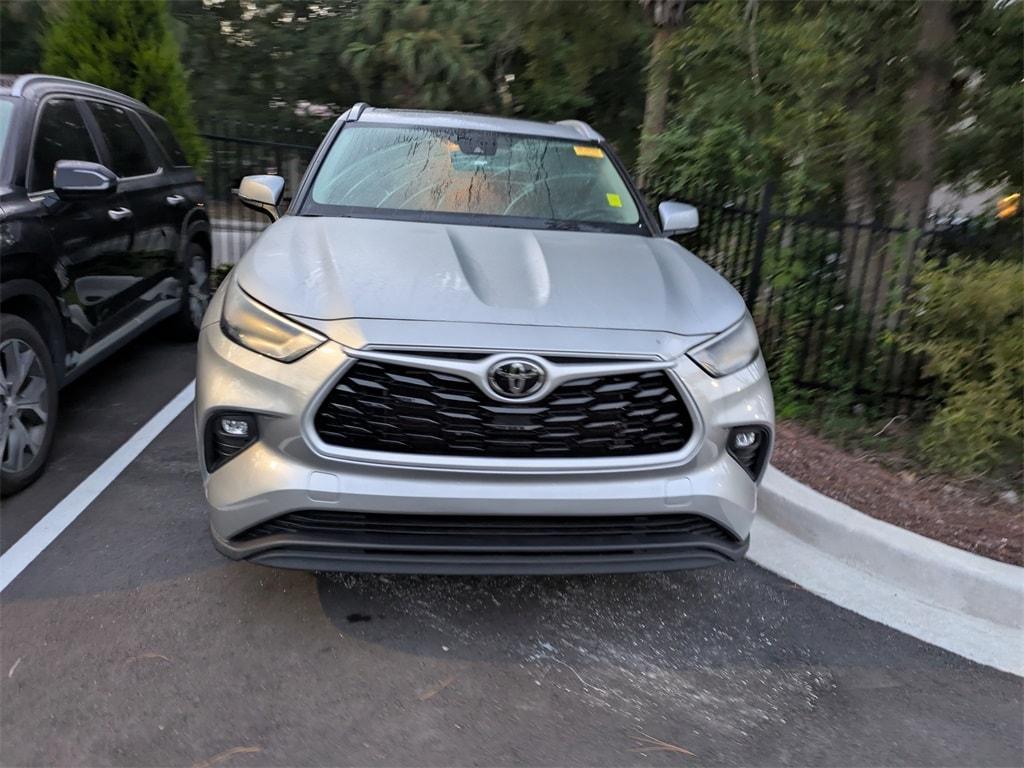 used 2023 Toyota Highlander car, priced at $37,031