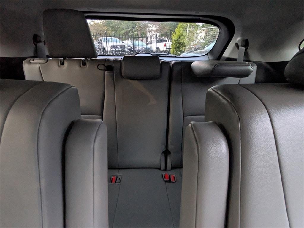 used 2023 Toyota Highlander car, priced at $36,531