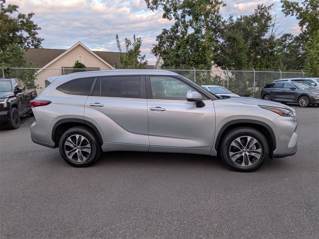 used 2023 Toyota Highlander car, priced at $36,531