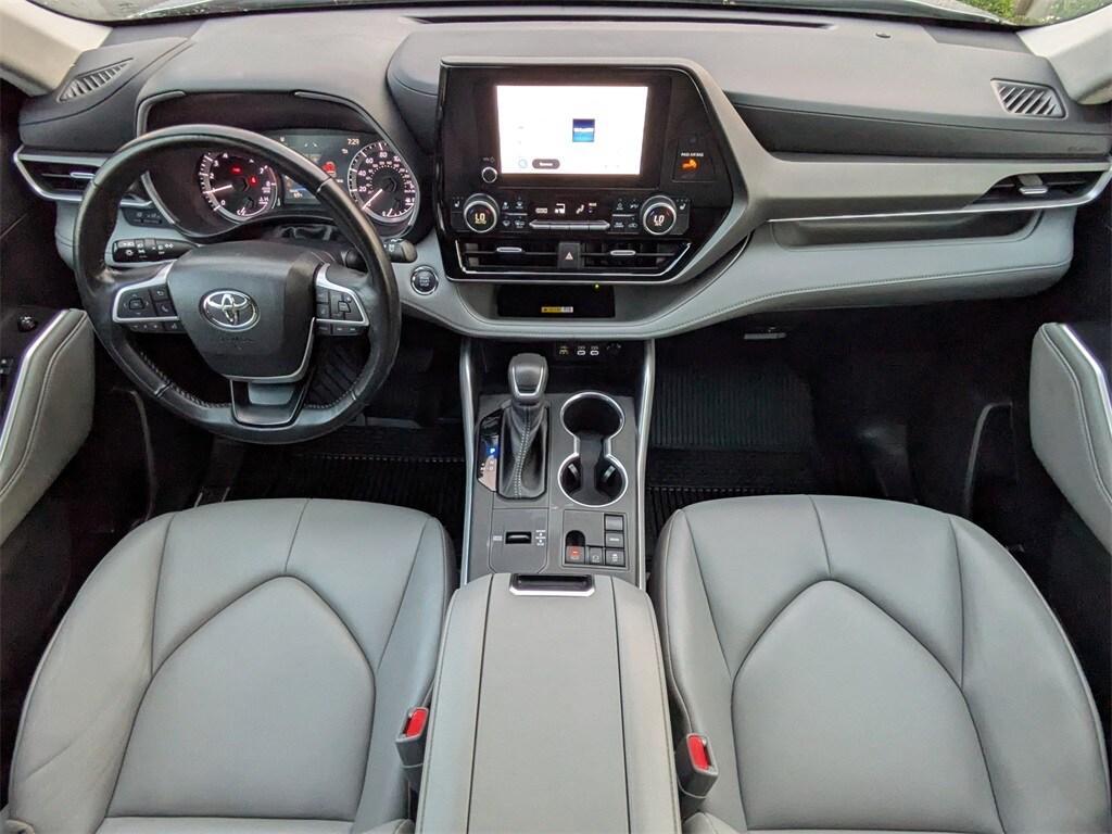 used 2023 Toyota Highlander car, priced at $36,531