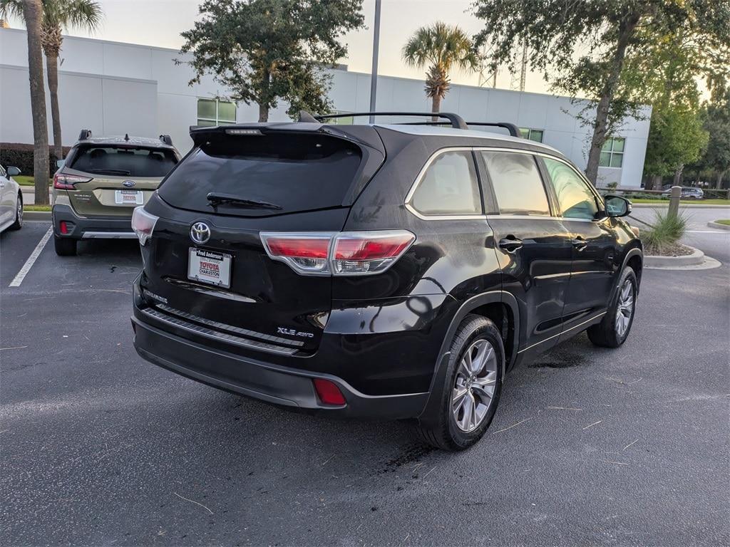 used 2015 Toyota Highlander car, priced at $15,831