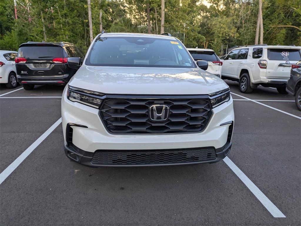 used 2023 Honda Pilot car, priced at $35,331
