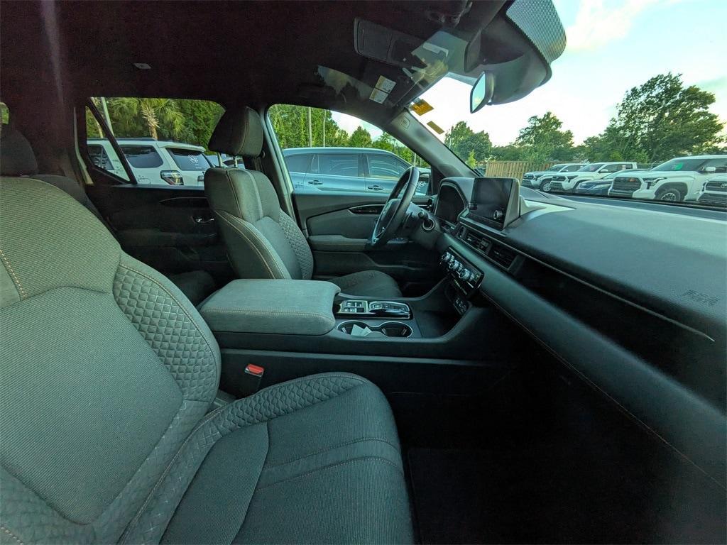 used 2023 Honda Pilot car, priced at $35,331