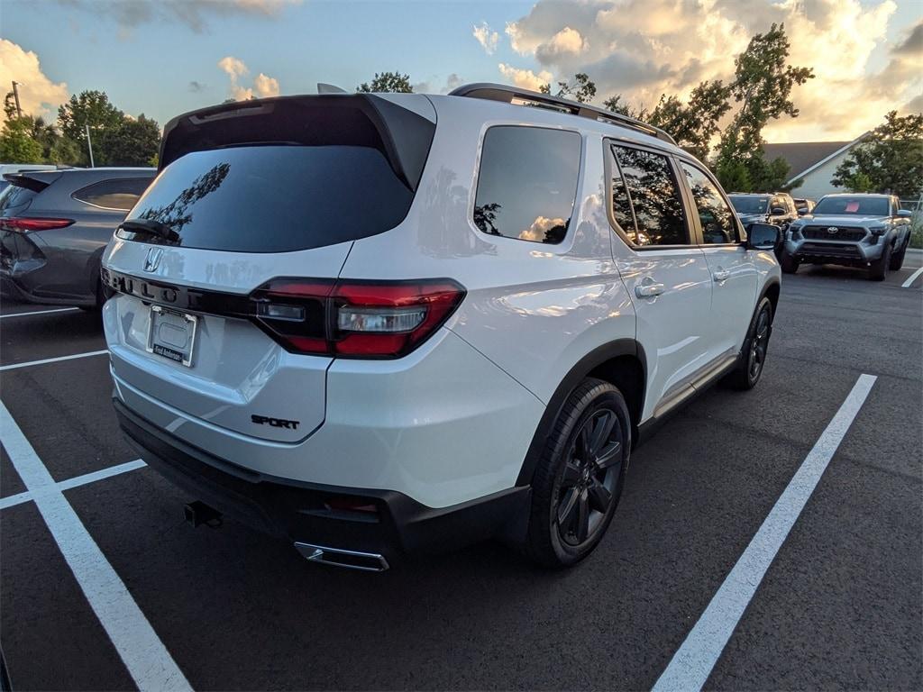 used 2023 Honda Pilot car, priced at $35,331