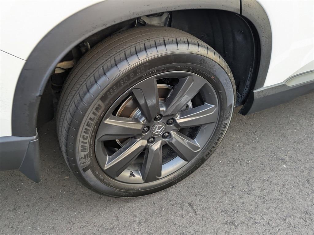 used 2023 Honda Pilot car, priced at $35,331