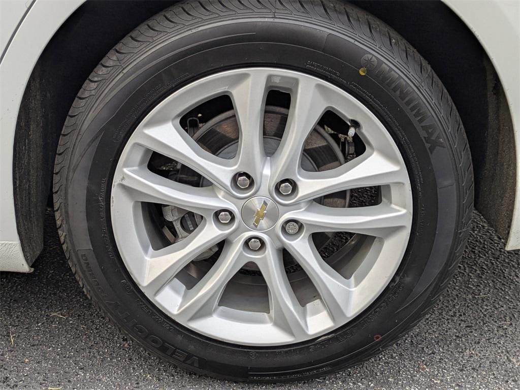 used 2018 Chevrolet Malibu car, priced at $17,831