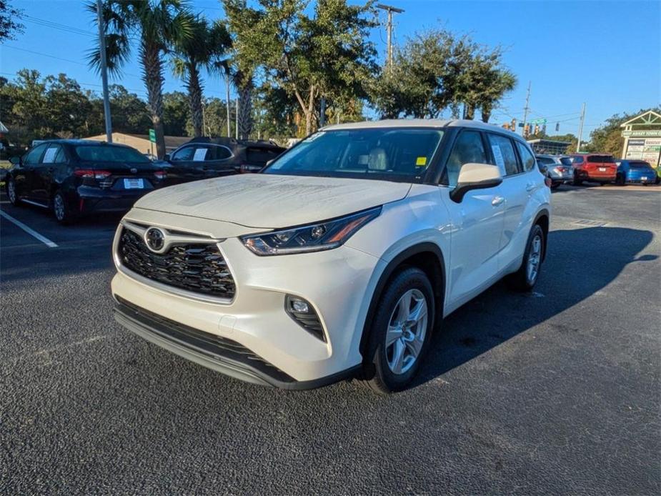 used 2021 Toyota Highlander car, priced at $30,531