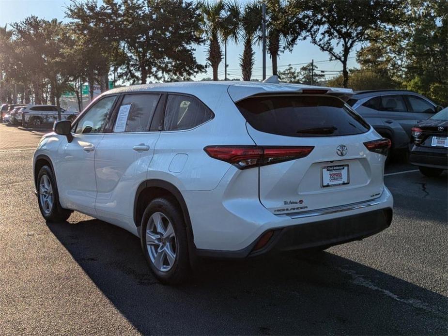 used 2021 Toyota Highlander car, priced at $30,531