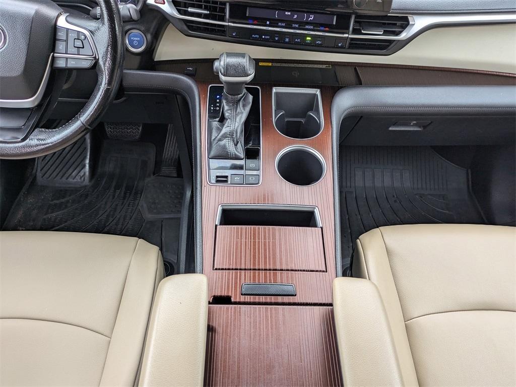 used 2021 Toyota Sienna car, priced at $32,531