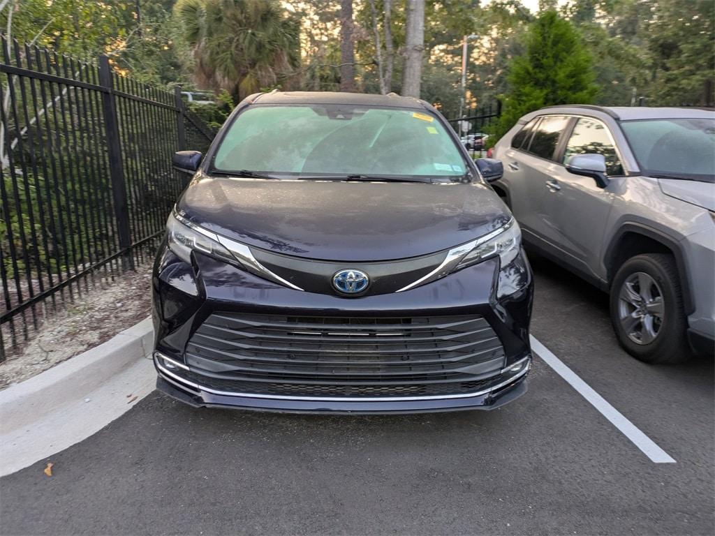 used 2021 Toyota Sienna car, priced at $33,331