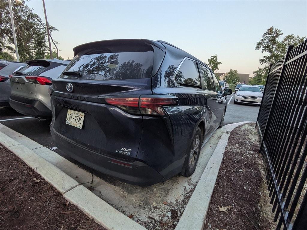 used 2021 Toyota Sienna car, priced at $33,331