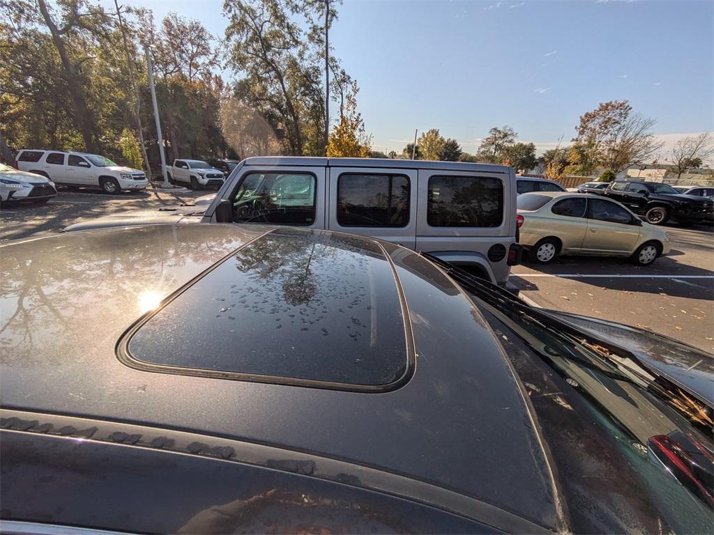 used 2010 Acura RL car, priced at $8,991