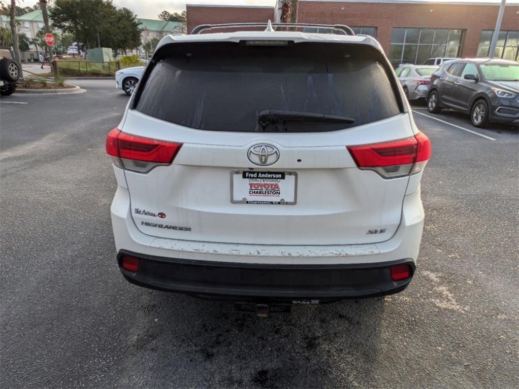 used 2017 Toyota Highlander car, priced at $17,231