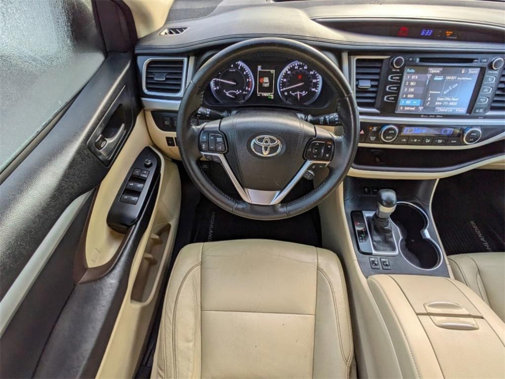 used 2017 Toyota Highlander car, priced at $17,231