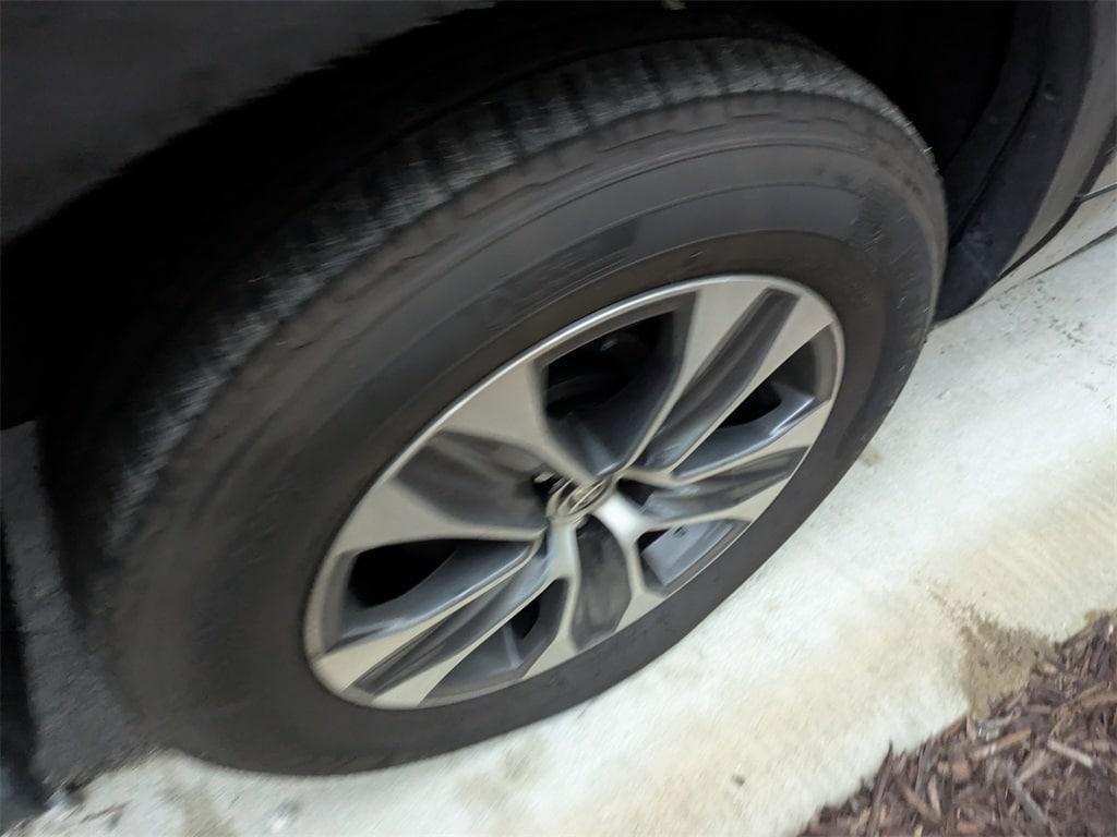 used 2023 Toyota Highlander car, priced at $39,431
