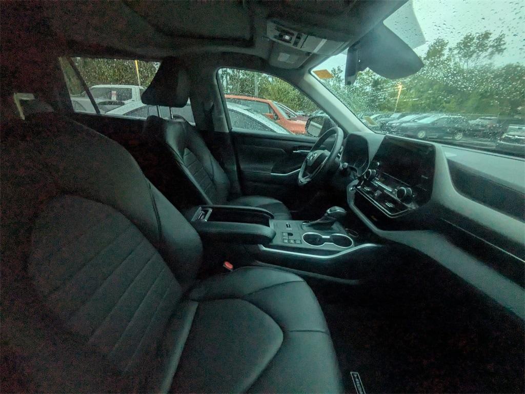 used 2023 Toyota Highlander car, priced at $39,431