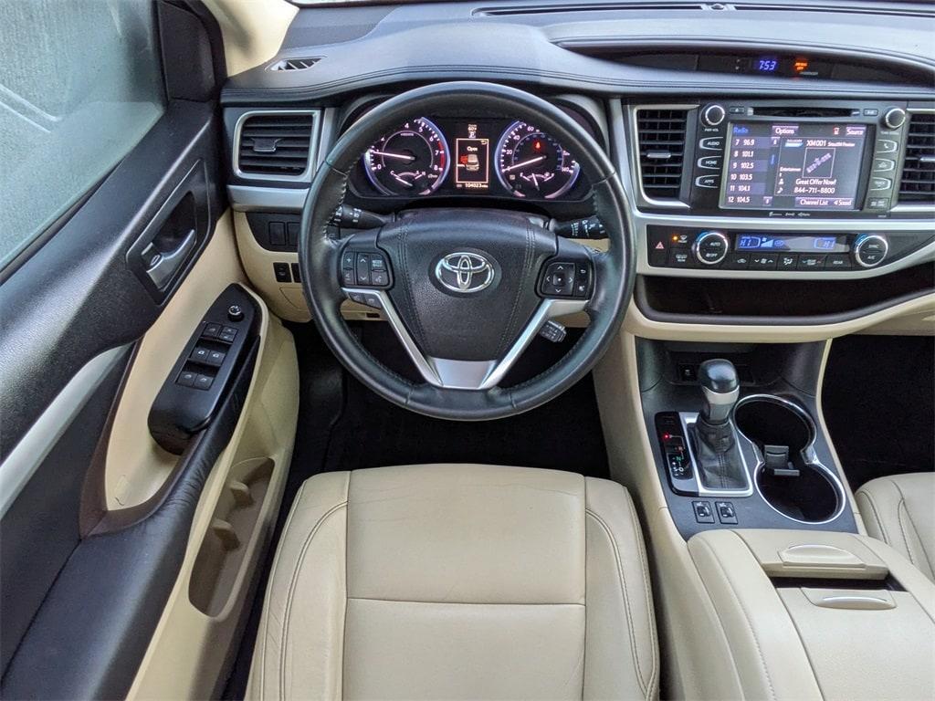 used 2016 Toyota Highlander car, priced at $21,531