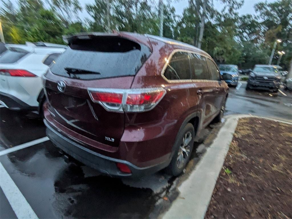 used 2016 Toyota Highlander car, priced at $20,531