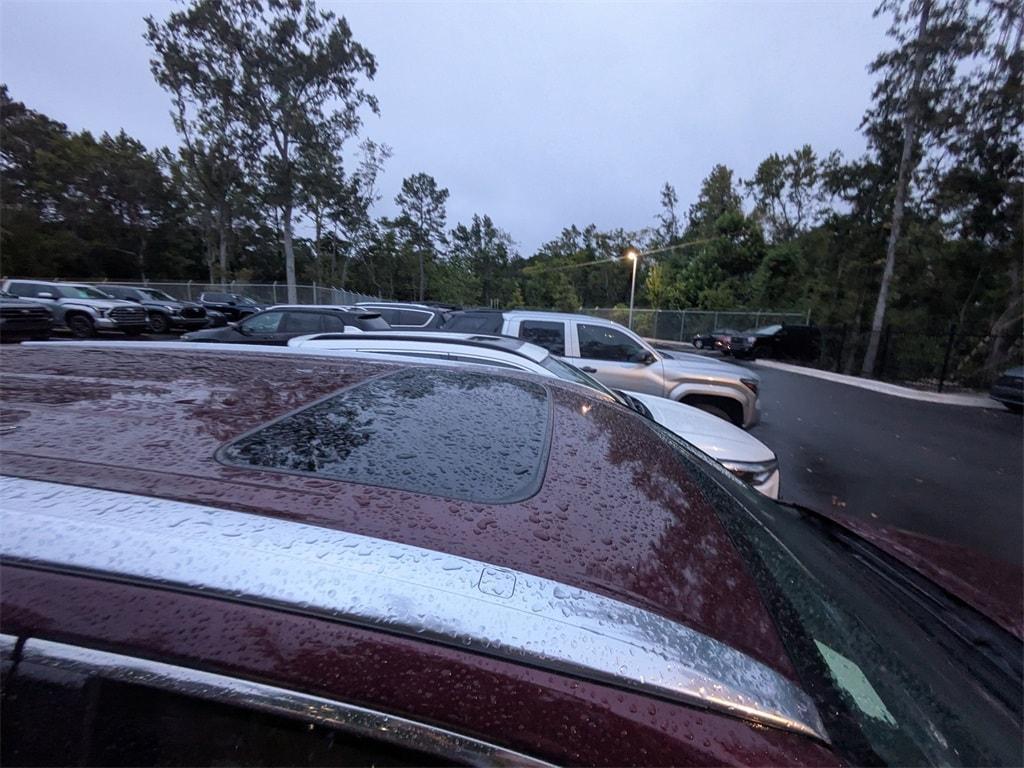 used 2016 Toyota Highlander car, priced at $20,531