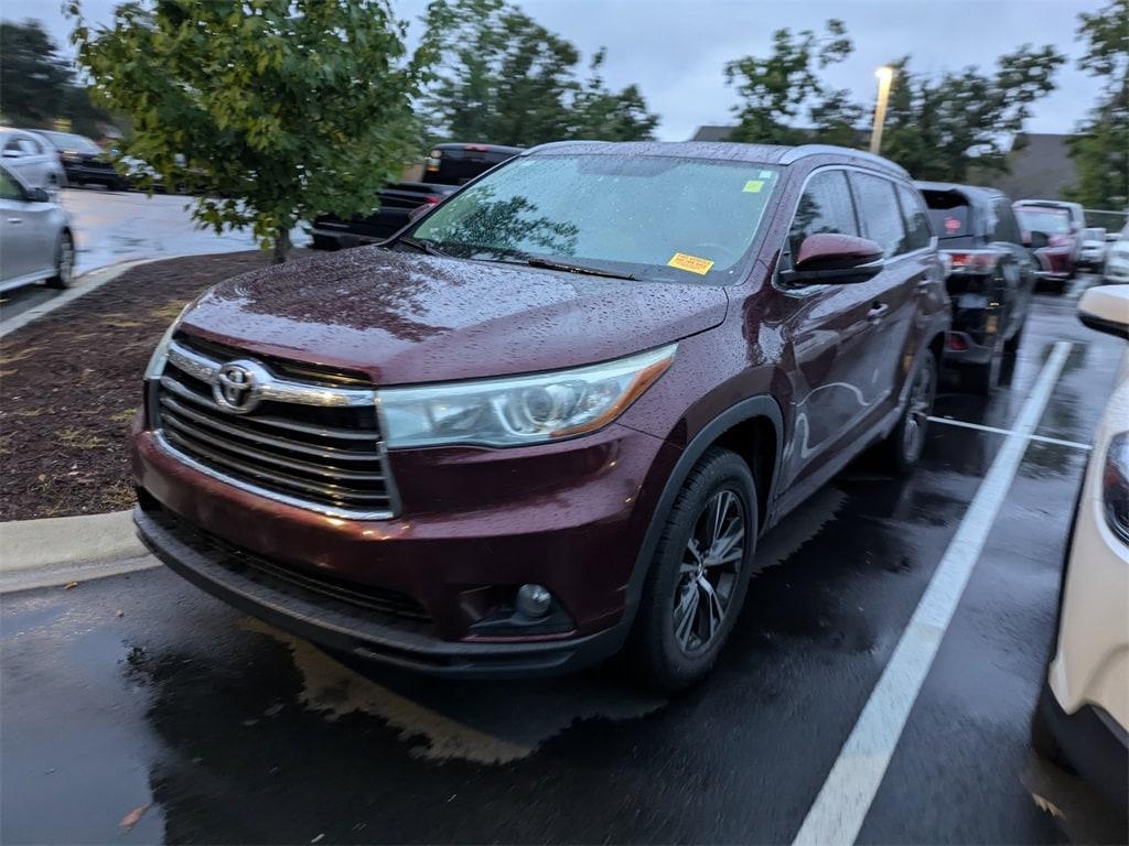 used 2016 Toyota Highlander car, priced at $20,531