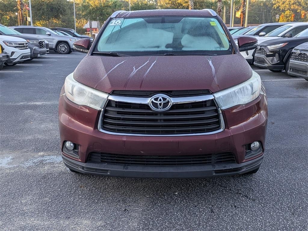 used 2016 Toyota Highlander car, priced at $21,531