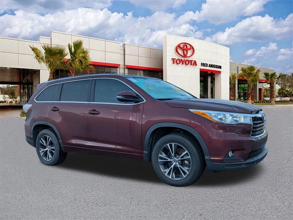 used 2016 Toyota Highlander car, priced at $21,531