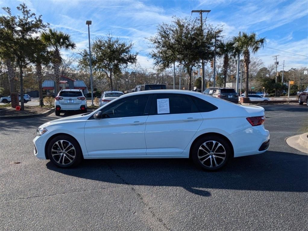 used 2024 Volkswagen Jetta car, priced at $21,131