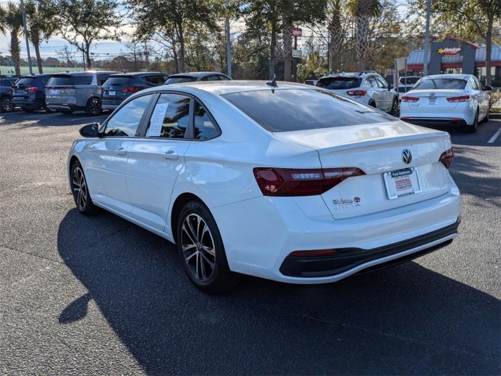 used 2024 Volkswagen Jetta car, priced at $21,131