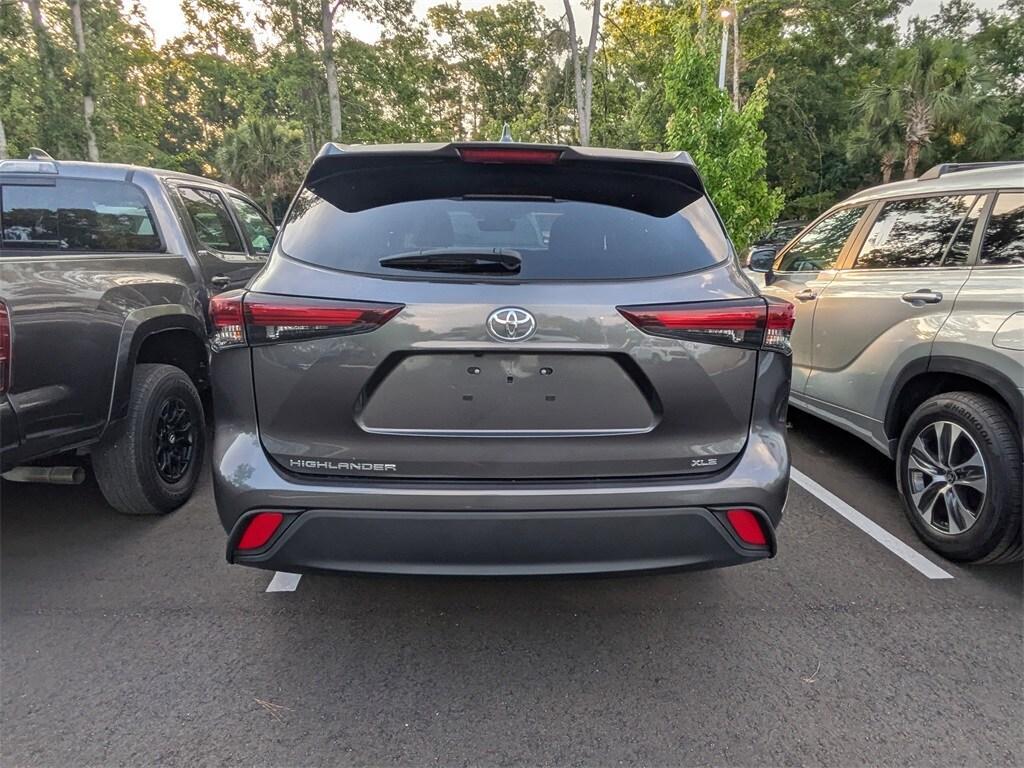 used 2024 Toyota Highlander car, priced at $44,531