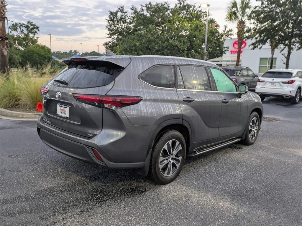 used 2024 Toyota Highlander car, priced at $42,531