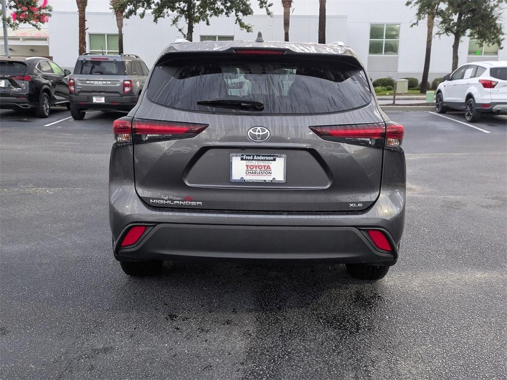 used 2024 Toyota Highlander car, priced at $38,231