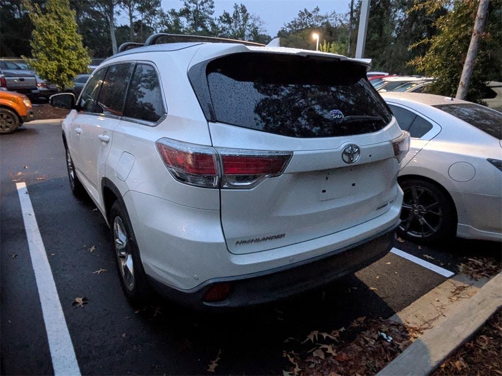 used 2014 Toyota Highlander car, priced at $17,031