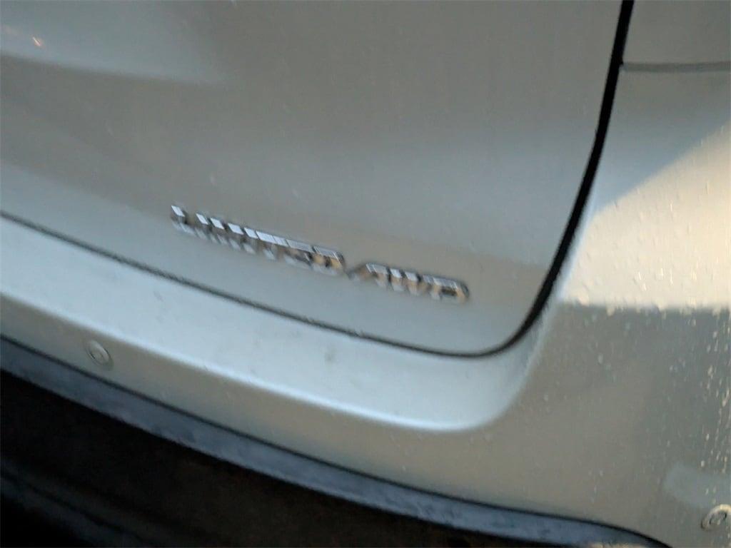 used 2014 Toyota Highlander car, priced at $17,031