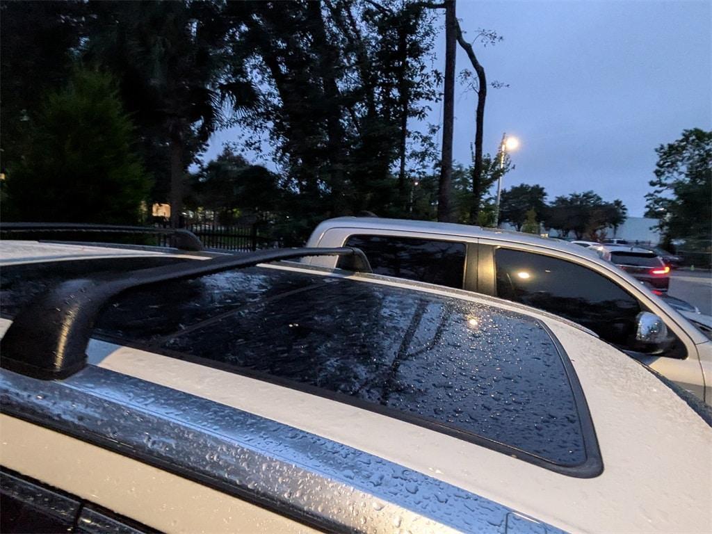 used 2014 Toyota Highlander car, priced at $17,031