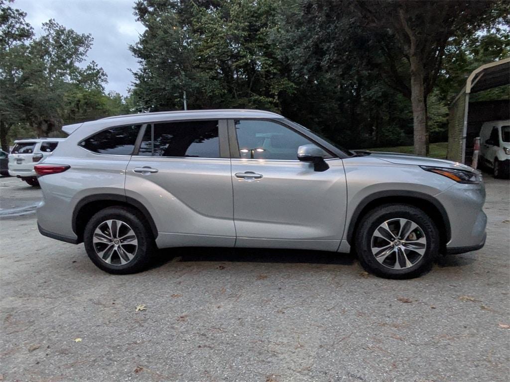 used 2023 Toyota Highlander car, priced at $36,831