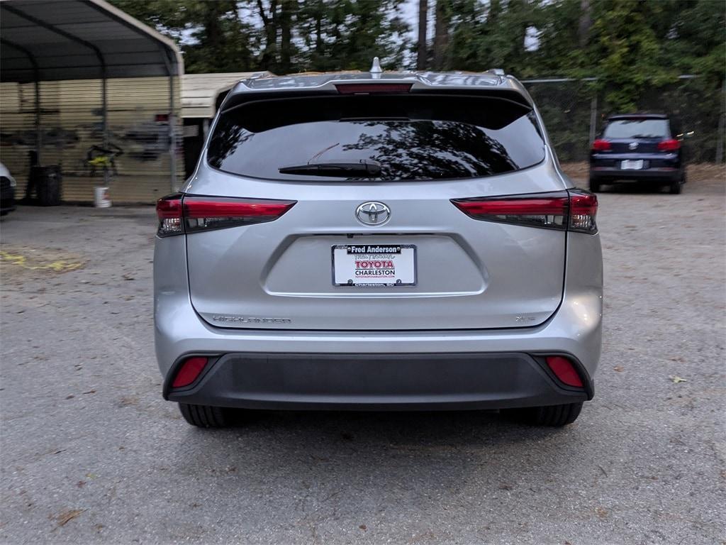 used 2023 Toyota Highlander car, priced at $36,831