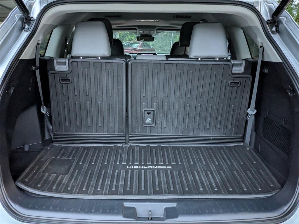 used 2023 Toyota Highlander car, priced at $36,831