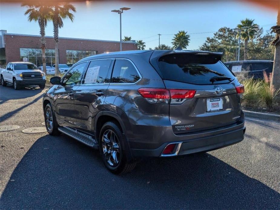 used 2018 Toyota Highlander car, priced at $26,031