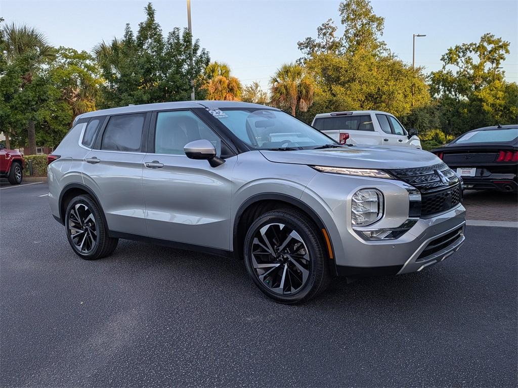 used 2022 Mitsubishi Outlander car, priced at $20,331