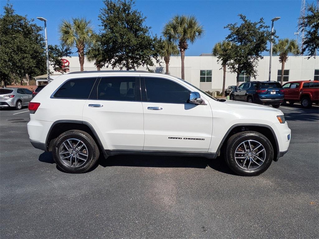 used 2018 Jeep Grand Cherokee car, priced at $15,491