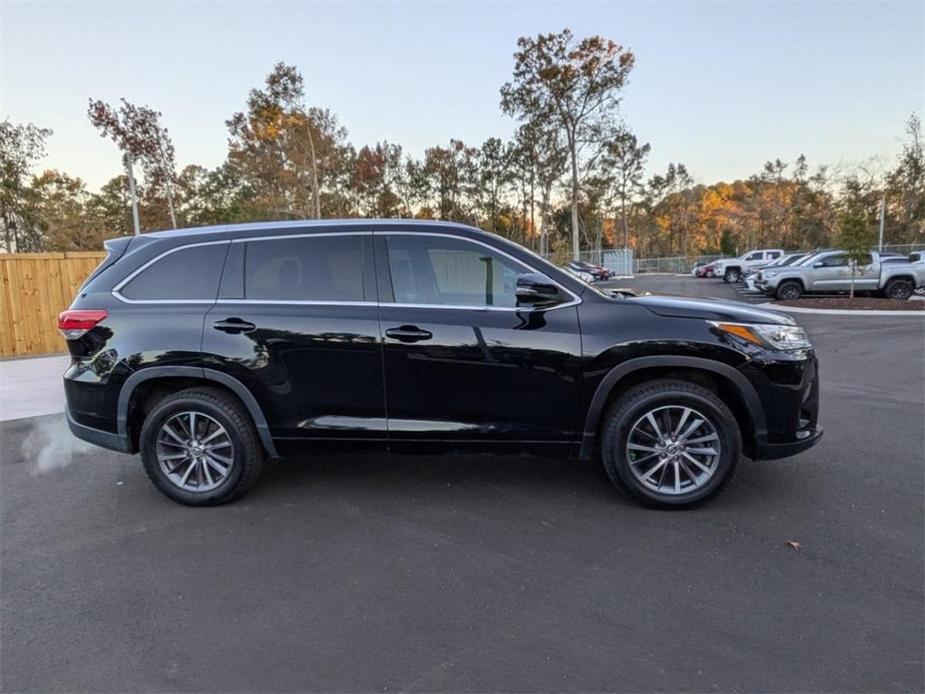 used 2017 Toyota Highlander car, priced at $18,831