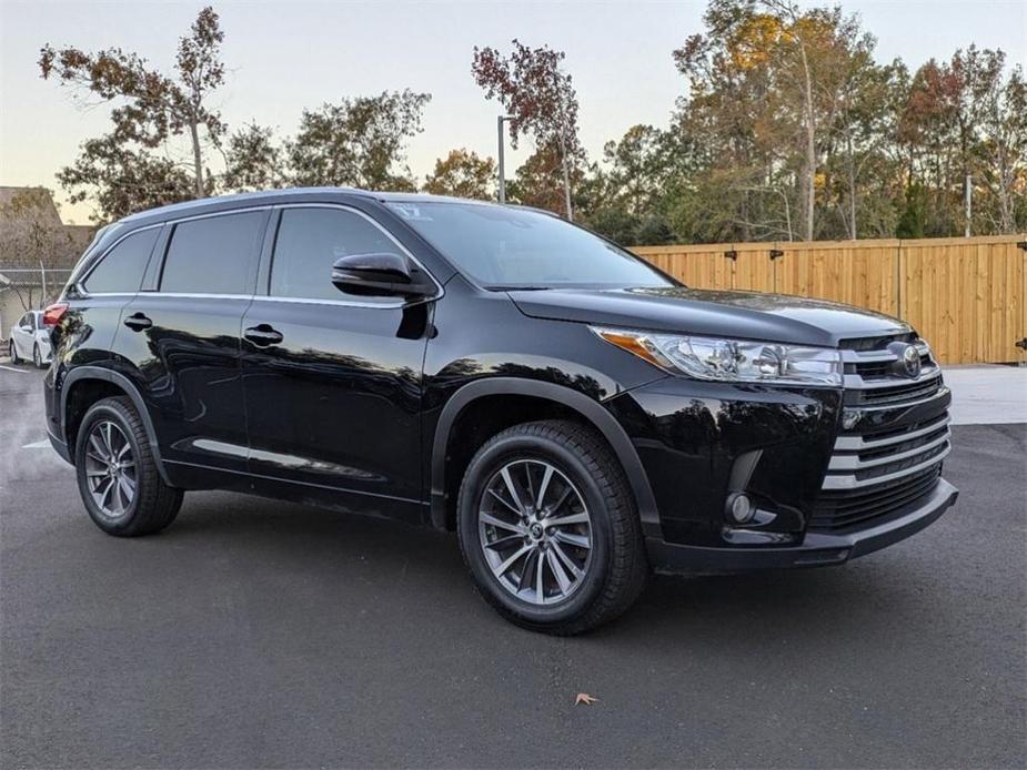 used 2017 Toyota Highlander car, priced at $18,831