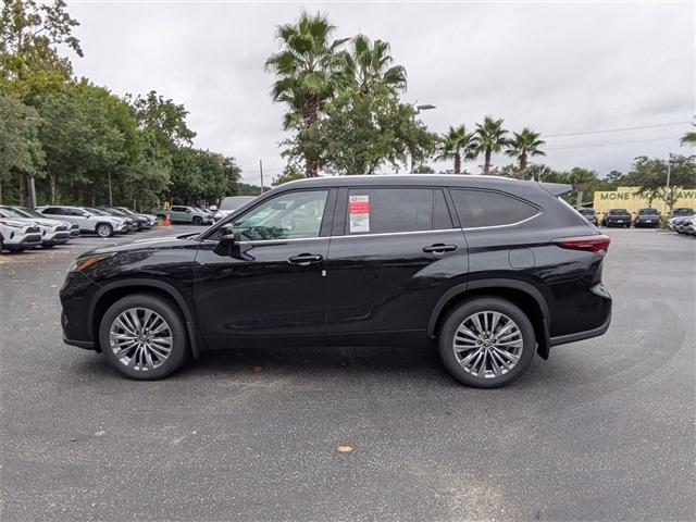 new 2025 Toyota Highlander car, priced at $55,751