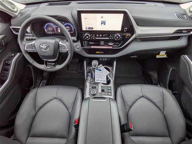 new 2025 Toyota Highlander car, priced at $55,751