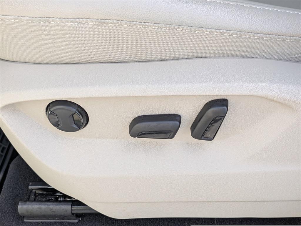 used 2022 Volkswagen Atlas car, priced at $24,531