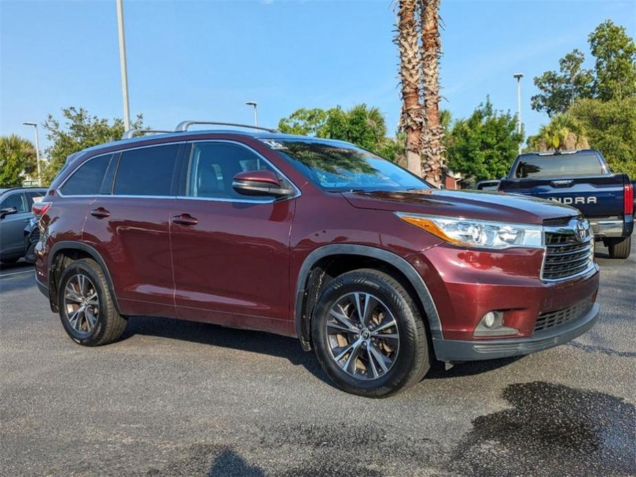 used 2016 Toyota Highlander car, priced at $22,031