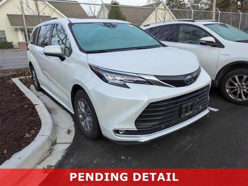 used 2023 Toyota Sienna car, priced at $45,331