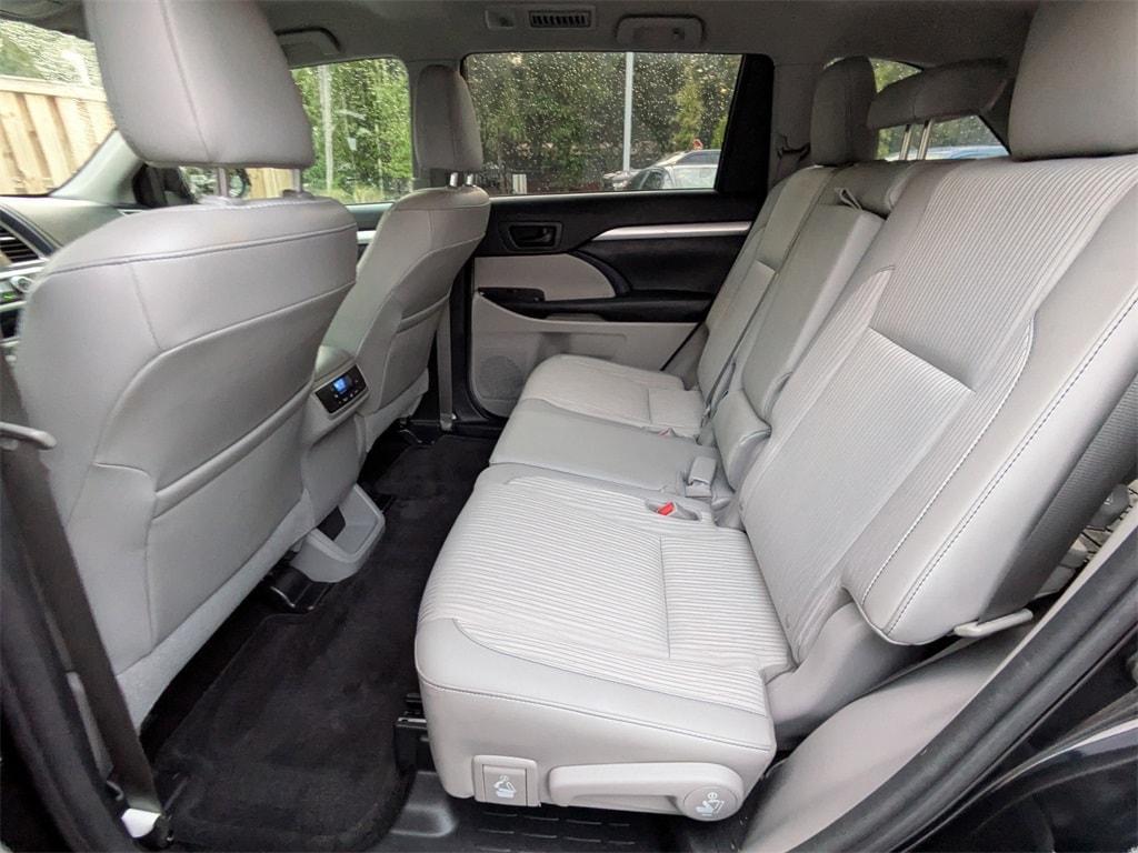 used 2016 Toyota Highlander car, priced at $16,531